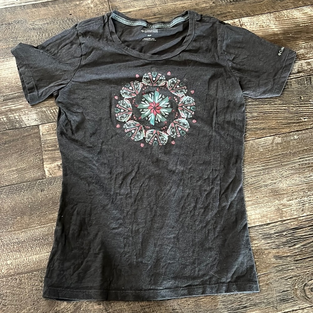 Columbia tee
